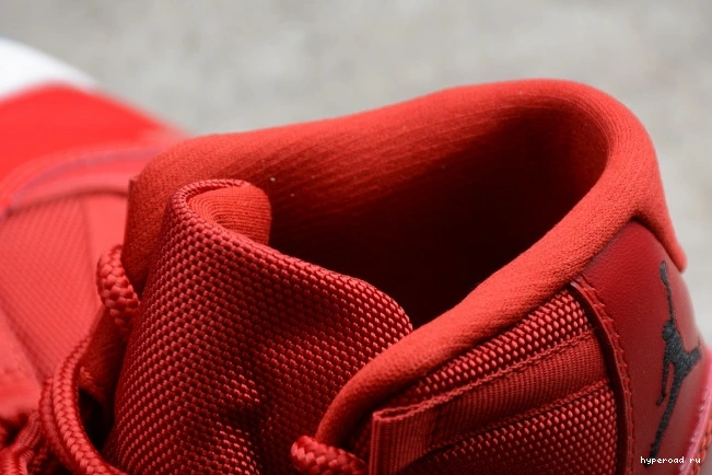 11 378037-623 RetroGym Red Air Jordan 0526
